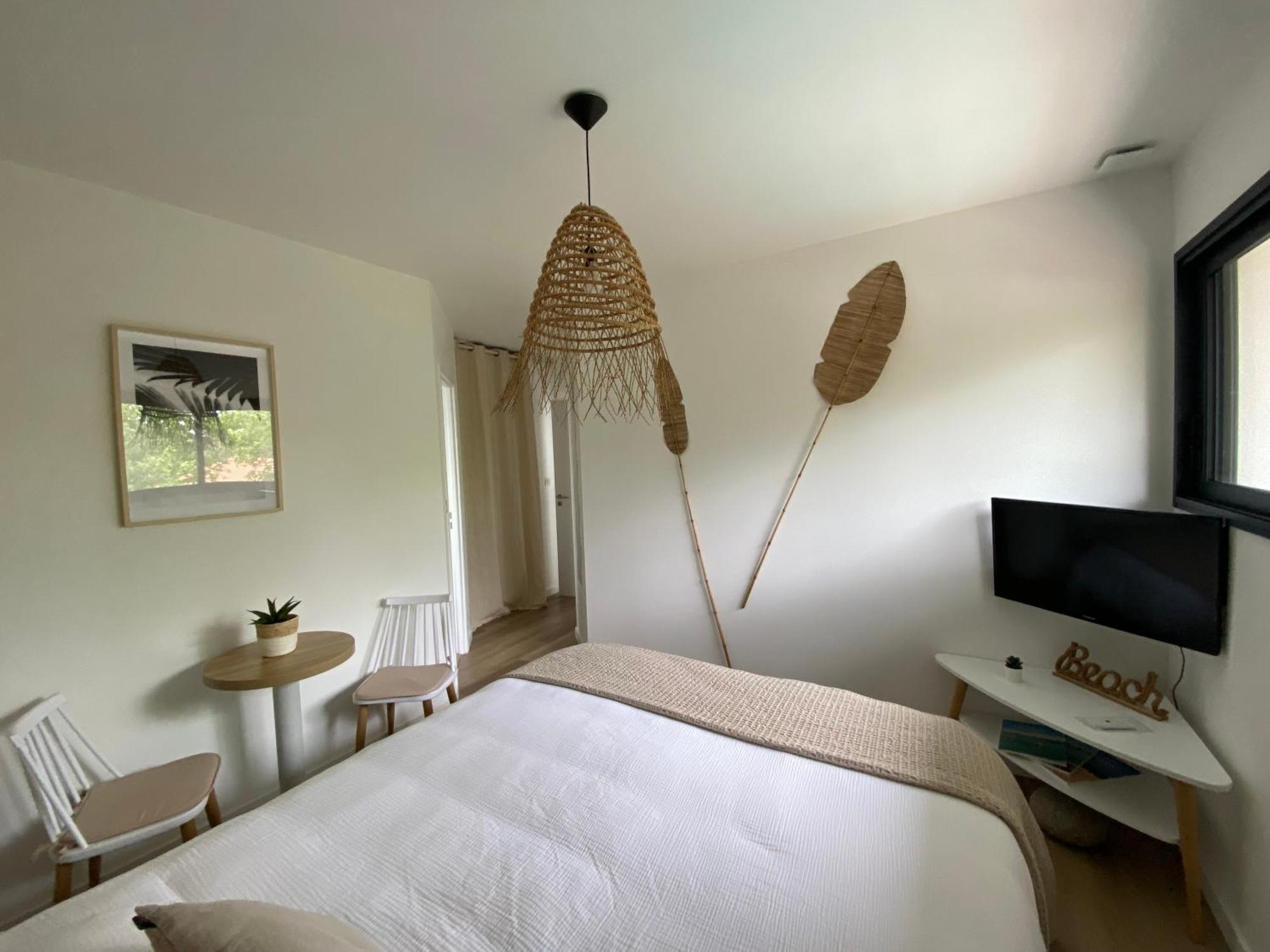Chai Nous - Chambres D'Hotes A 500M Du Bassin Ares Bagian luar foto